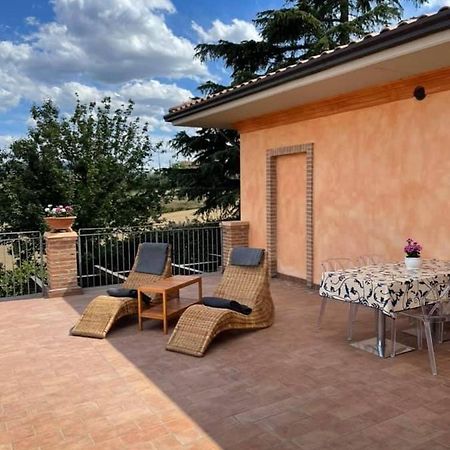 La Posta Di Bacco Bed and Breakfast Gualdo Cattaneo Exterior foto